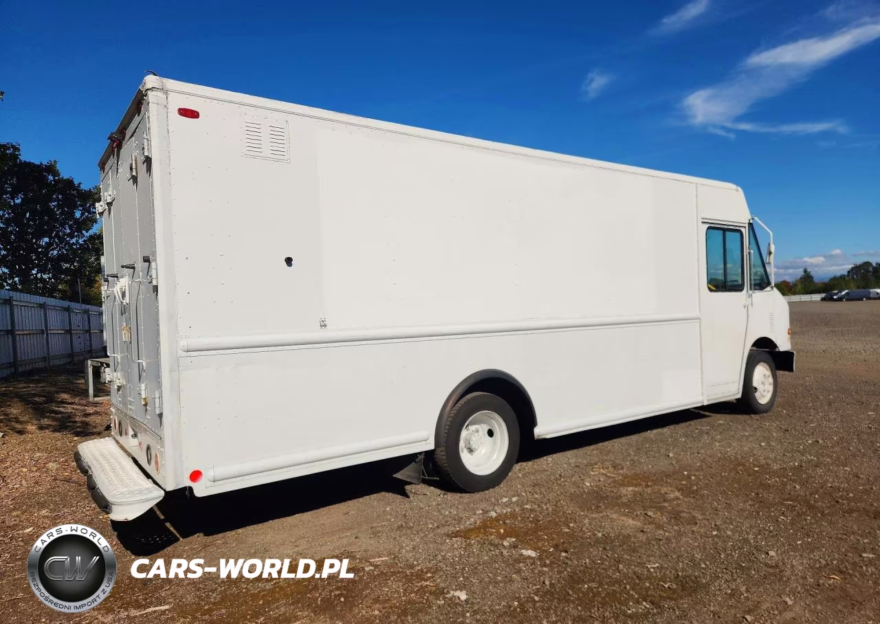 2007 Freightliner Mt45 Chassis Delivery Truck VIN:4UZAANBW87CX54039 - 3