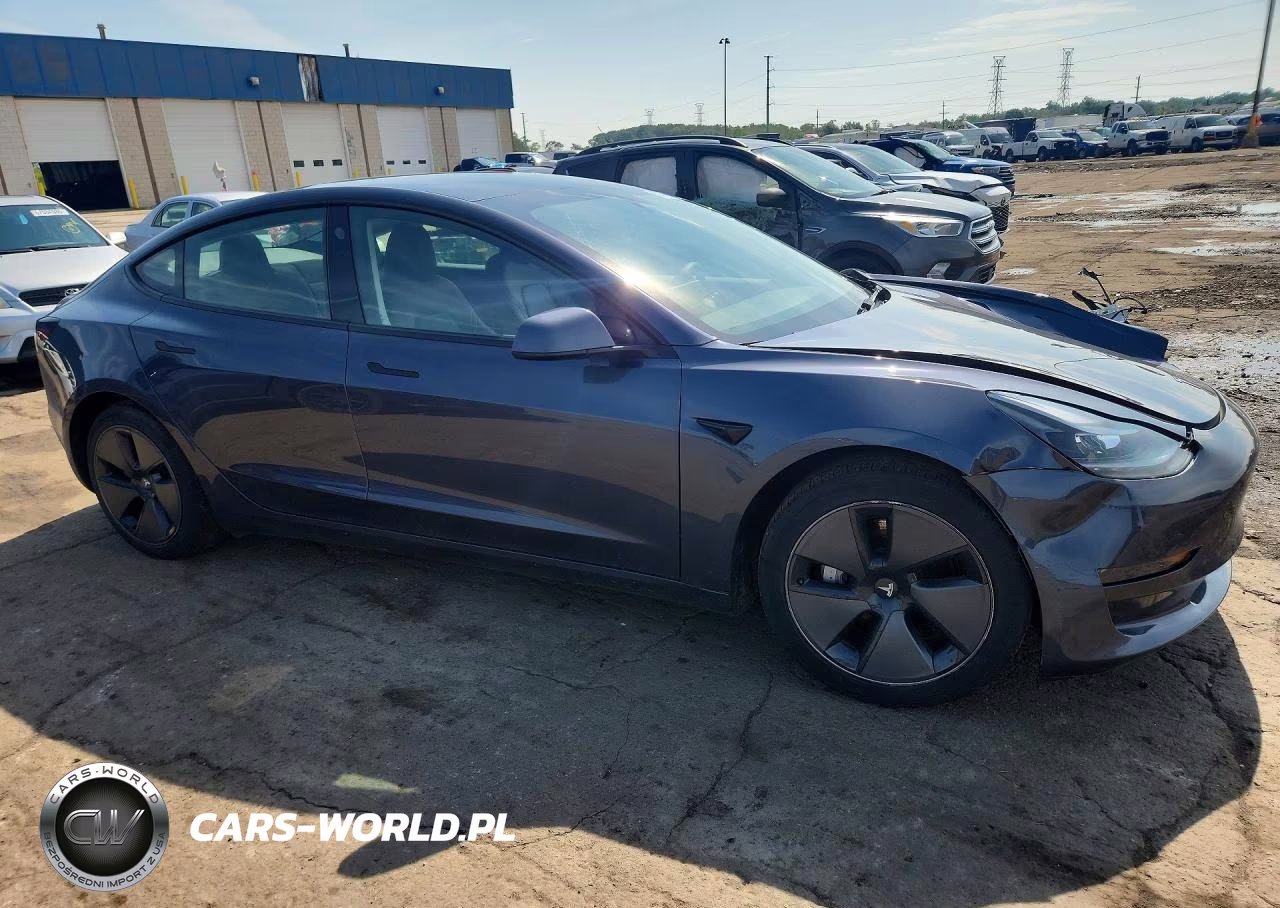 2023 Tesla Model 3 VIN:5YJ3E1EA6PF583496 - 4