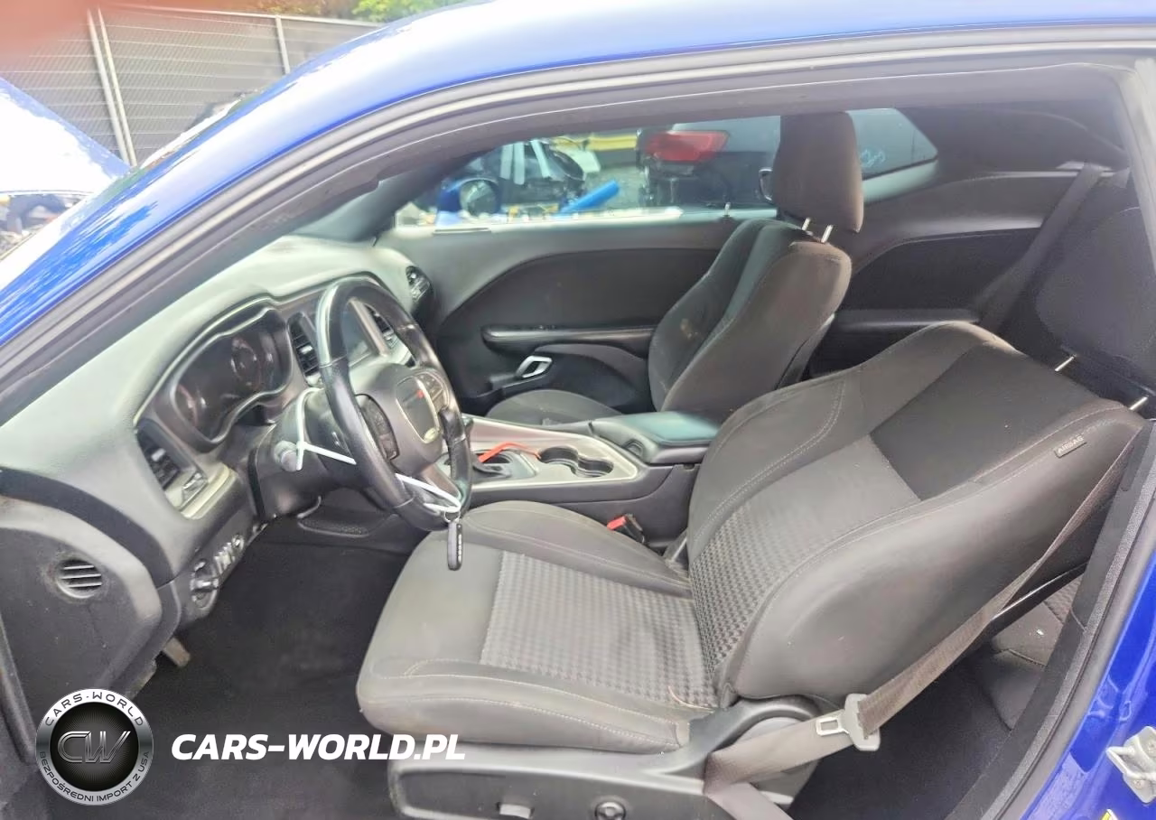 2019 Dodge Challenger Sxt VIN:2C3CDZAG8KH587679 - 7