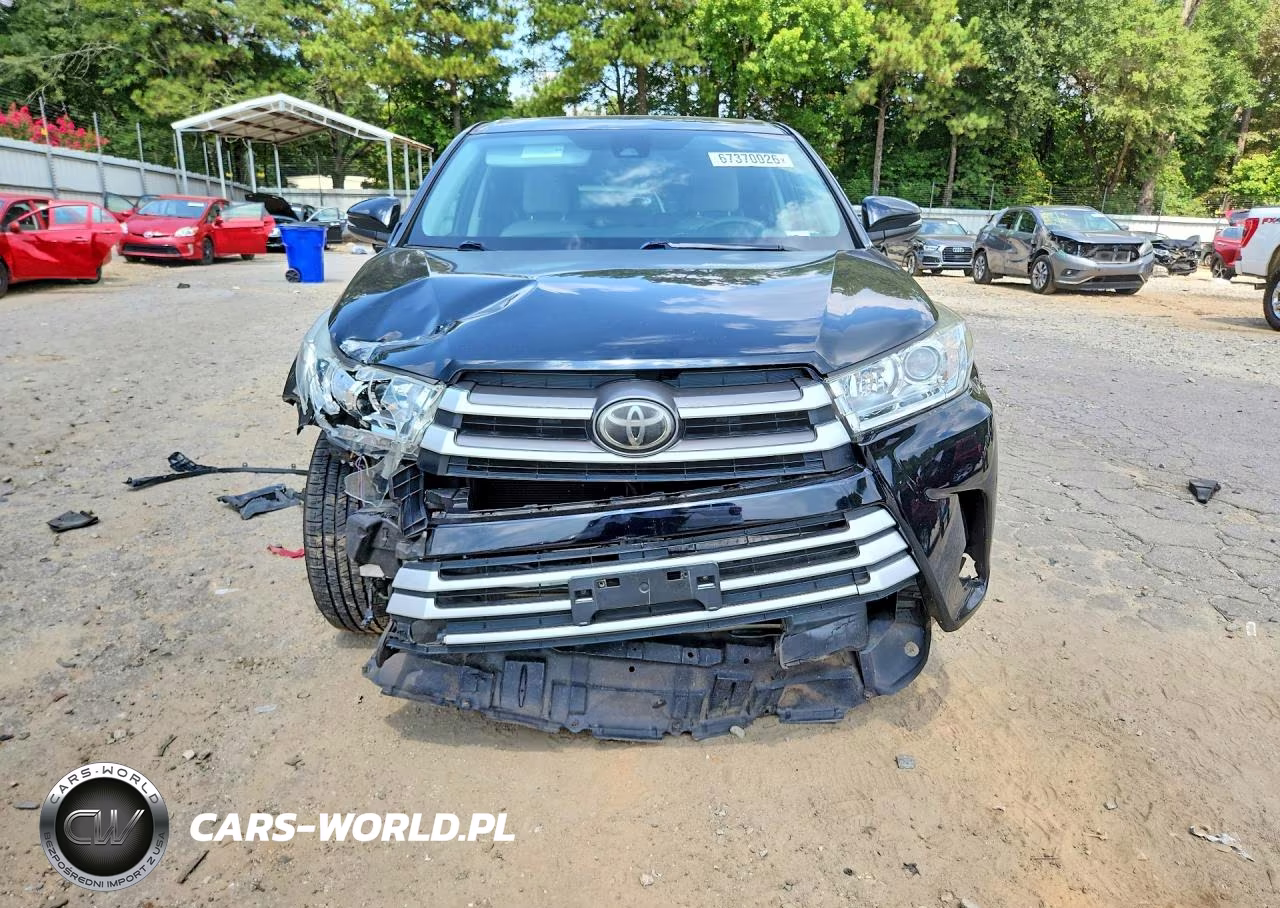 2018 Toyota Highlander Le VIN:5TDZZRFH5JS238021 - 5