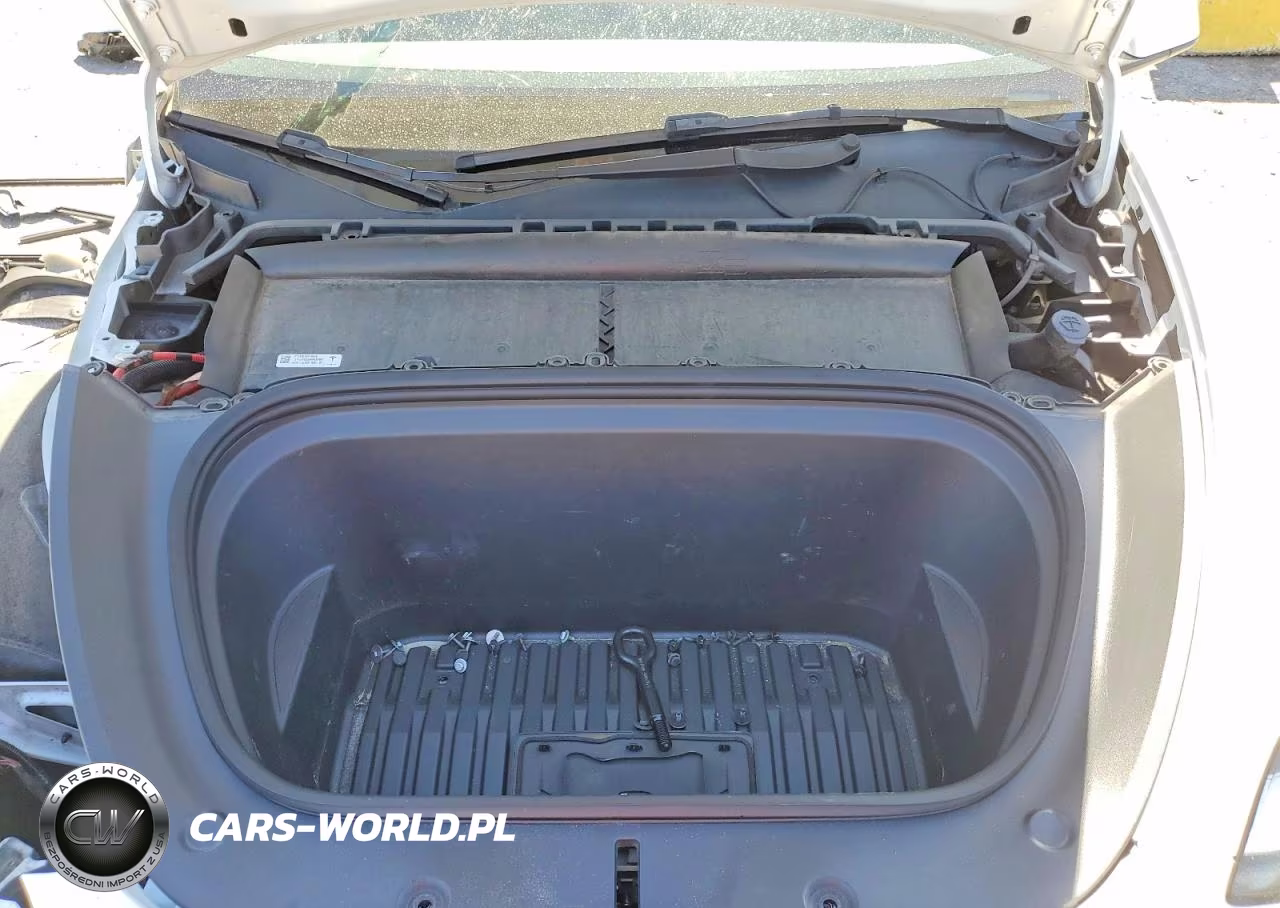 2021 Tesla Model Y VIN:5YJYGAEE1MF286604 - 12