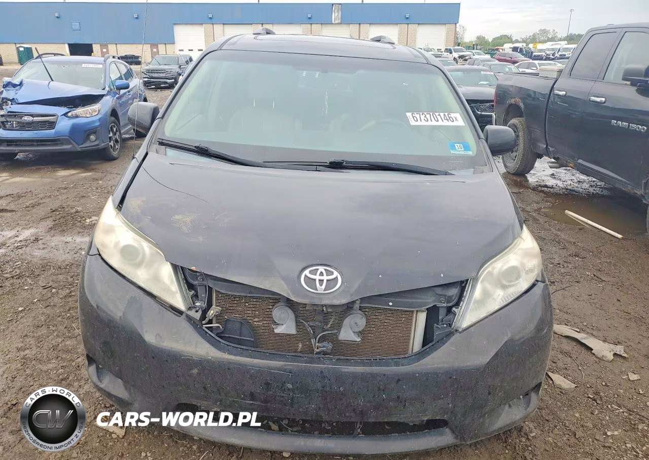 2014 Toyota Sienna Xle 8-Passenger VIN:5TDYK3DC2ES450949 - 5