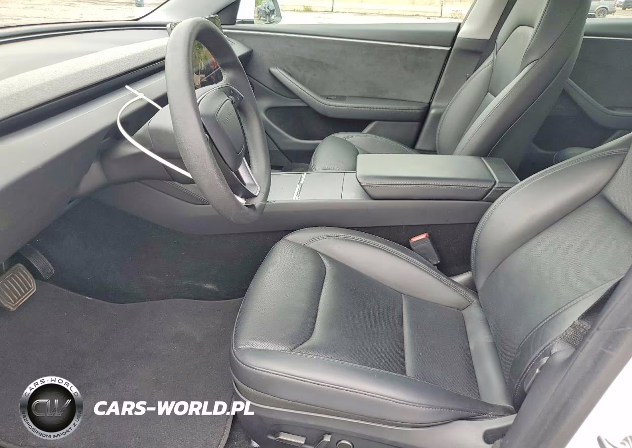 2025 Tesla Model 3 VIN:5YJ3E1EB9SF005944 - 7