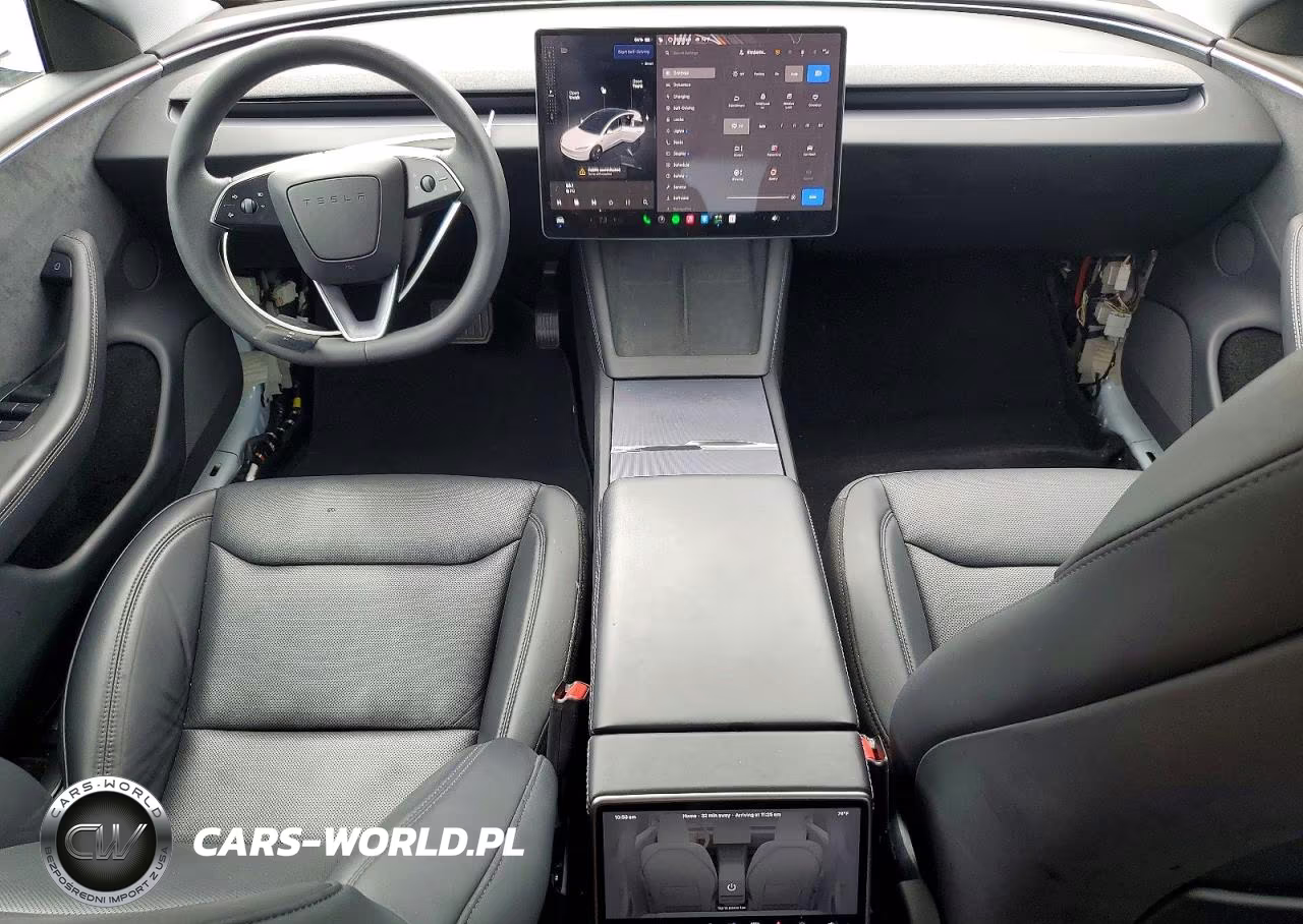 2025 Tesla Model 3 VIN:5YJ3E1EB9SF005944 - 8