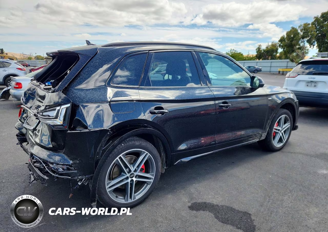 2024 Audi Q5 E Premium Plus 55 VIN:WA1E2AFY2R2107680 - 3