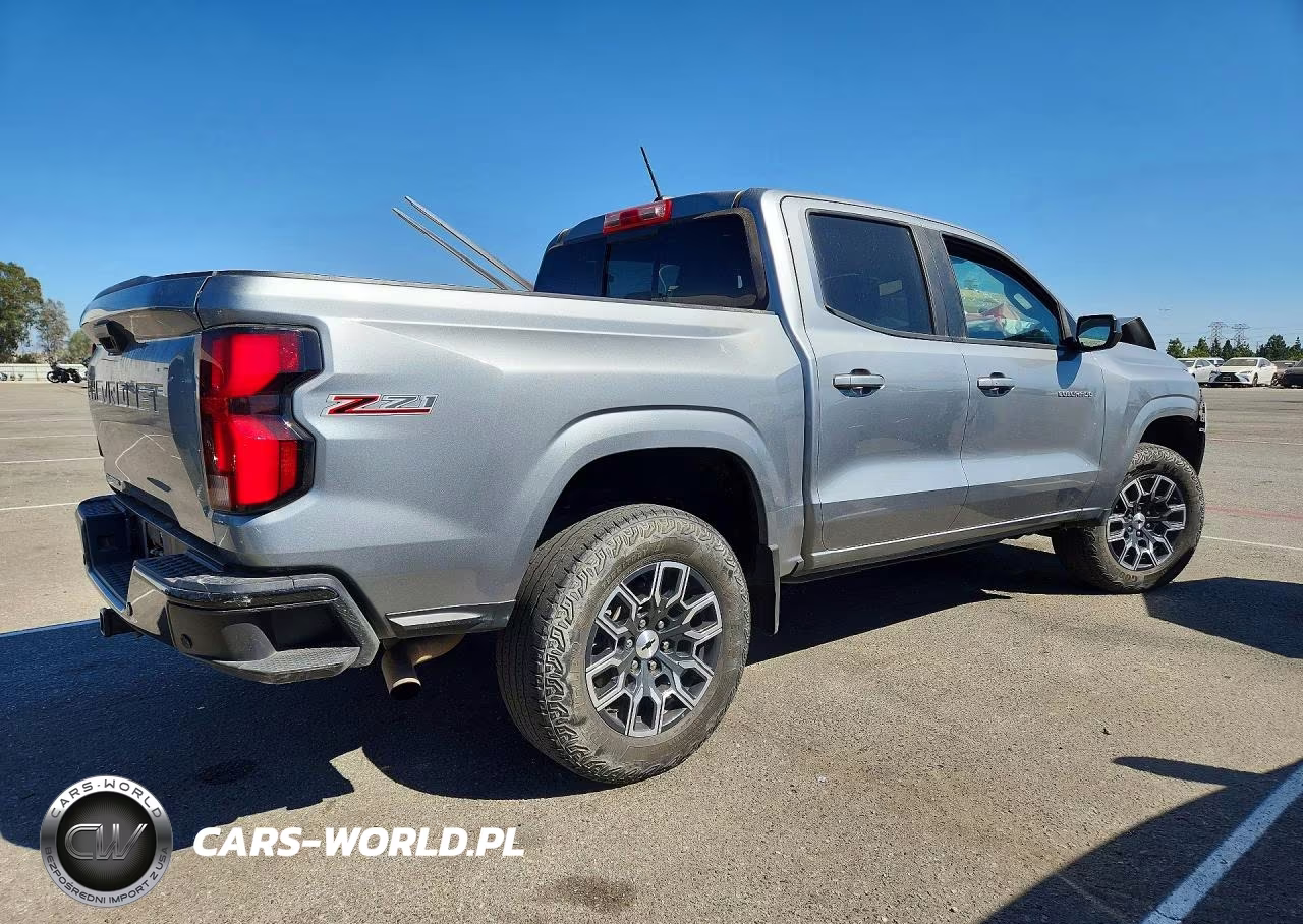 2023 Chevrolet Colorado Z71 VIN:1GCPTDEK6P1203065 - 3