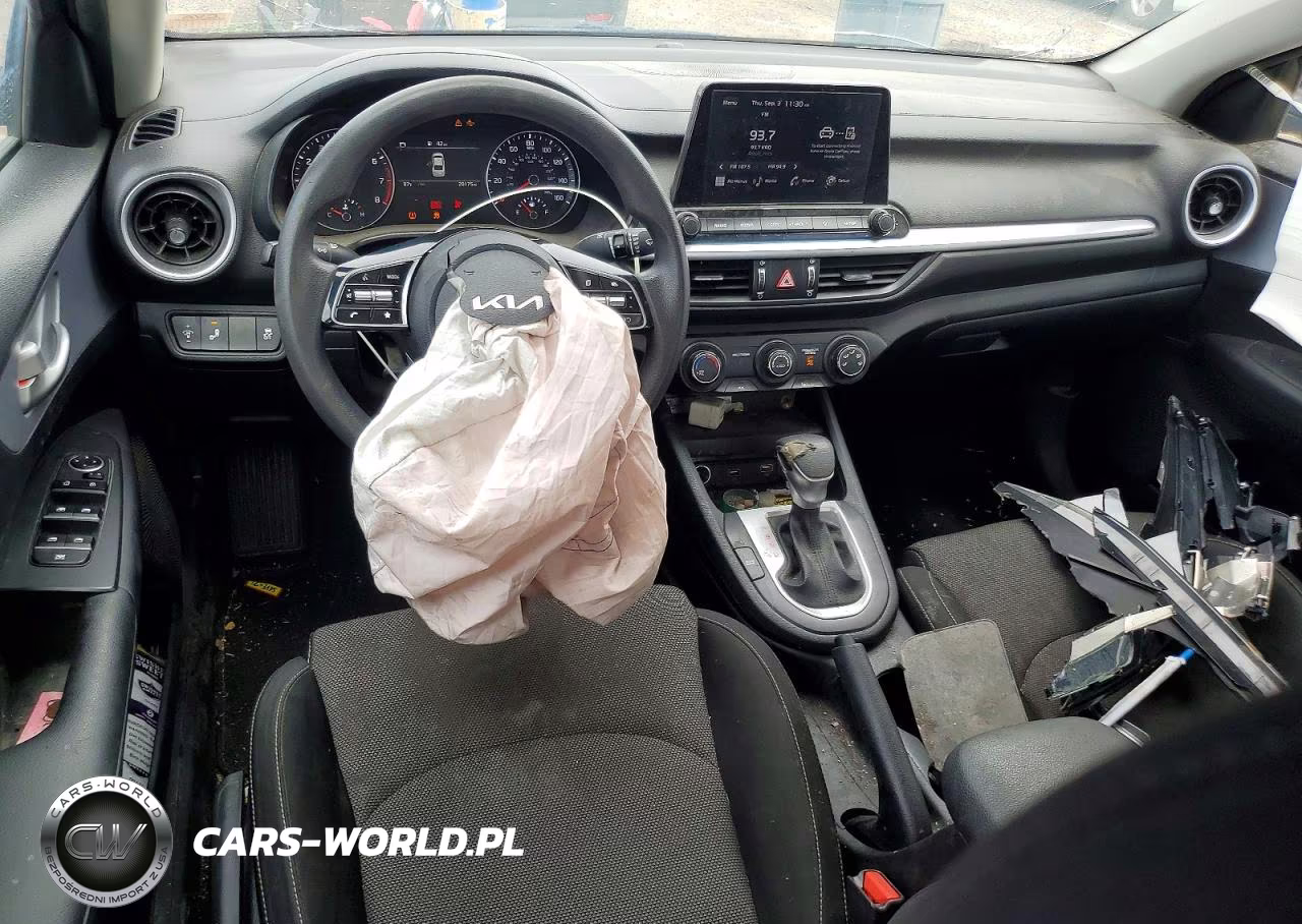 2024 Kia Forte Lxs VIN:3KPF24AD9RE819509 - 8