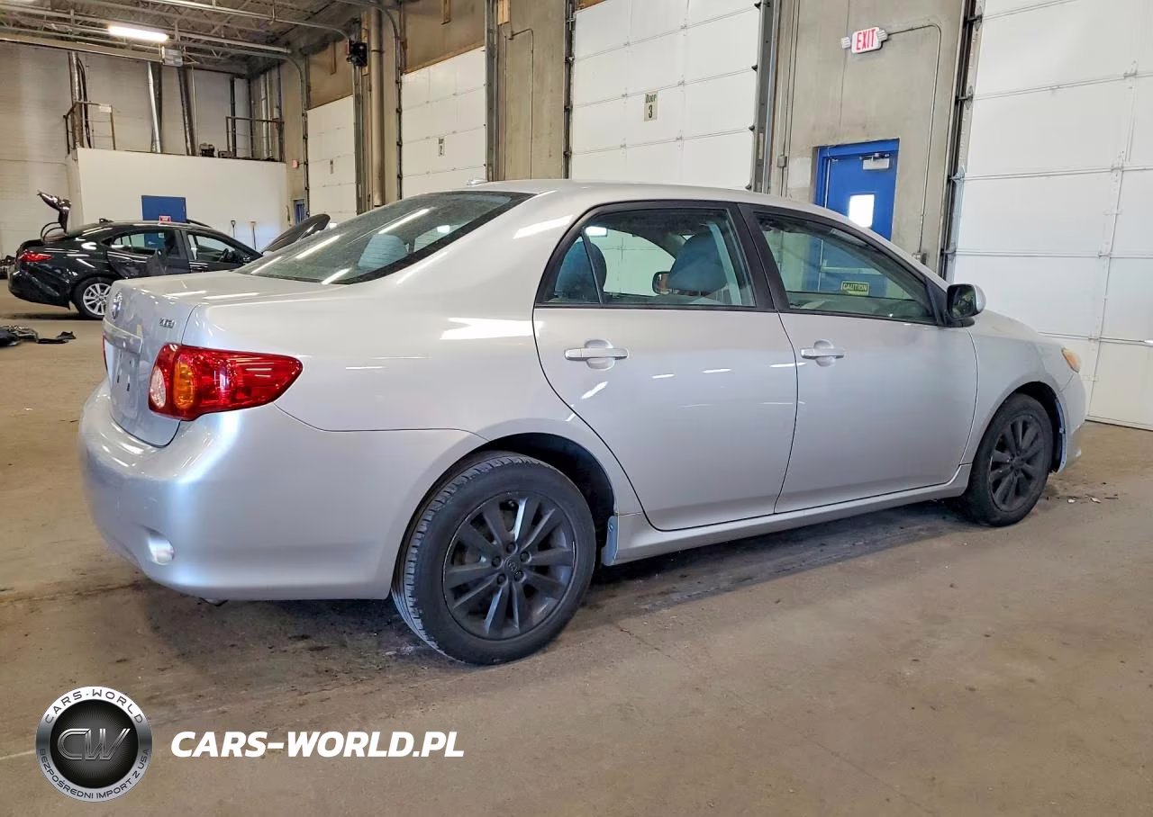 2010 Toyota Corolla Xle VIN:1NXBU4EE0AZ175945 - 3