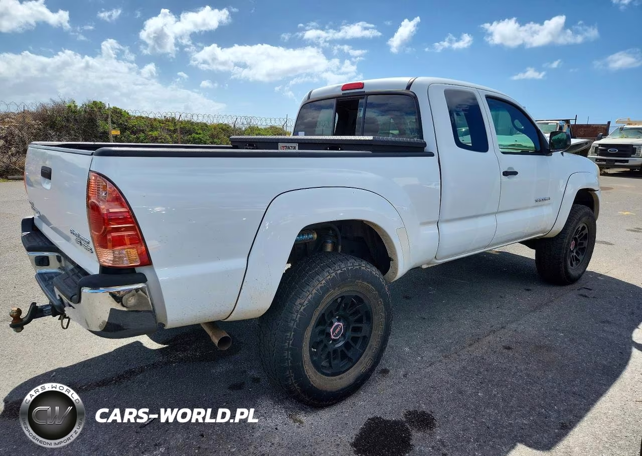 2007 Toyota Tacoma Prerunner V6 VIN:5TETU62NX7Z465859 - 3