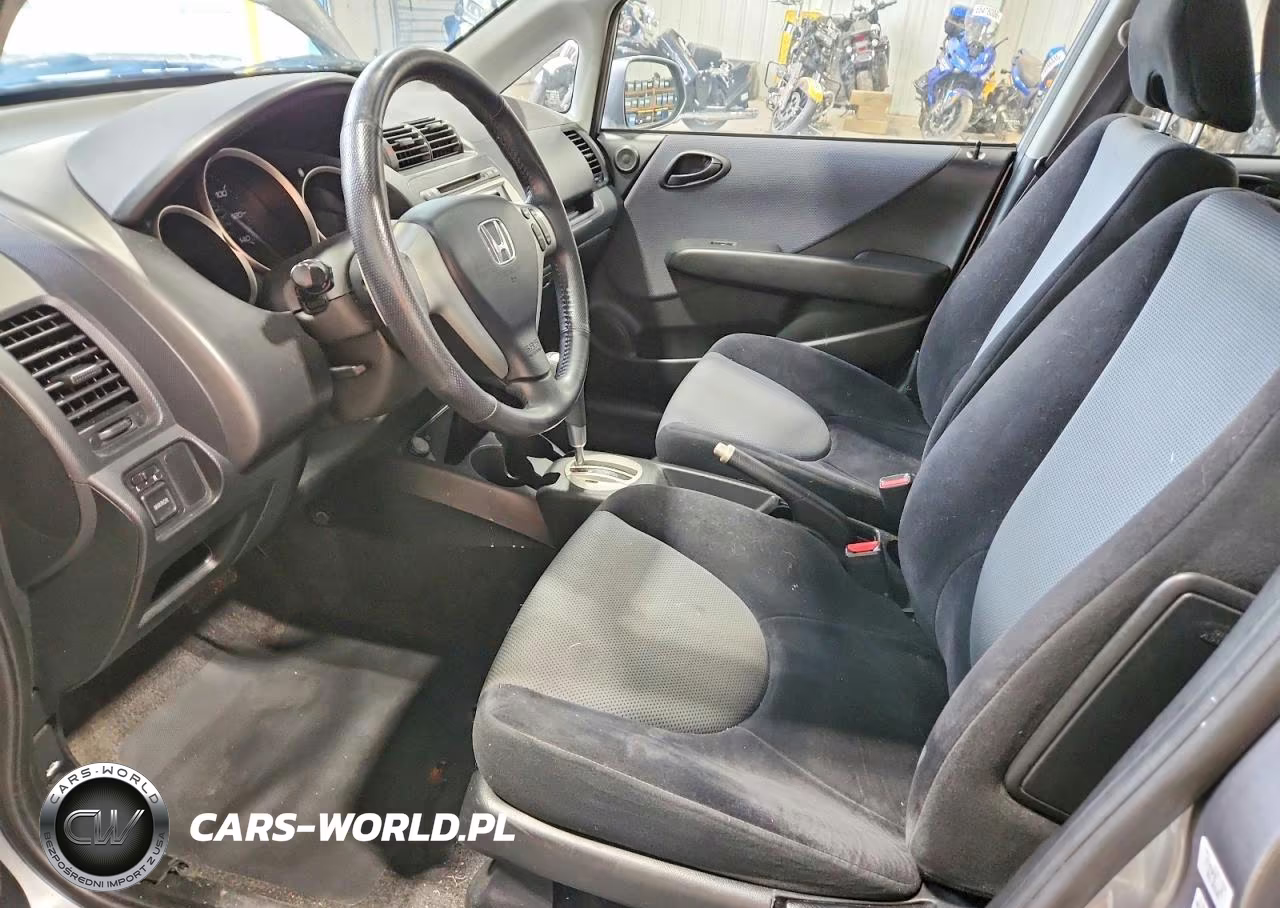 2007 Honda Fit S VIN:JHMGD38617S017349 - 7