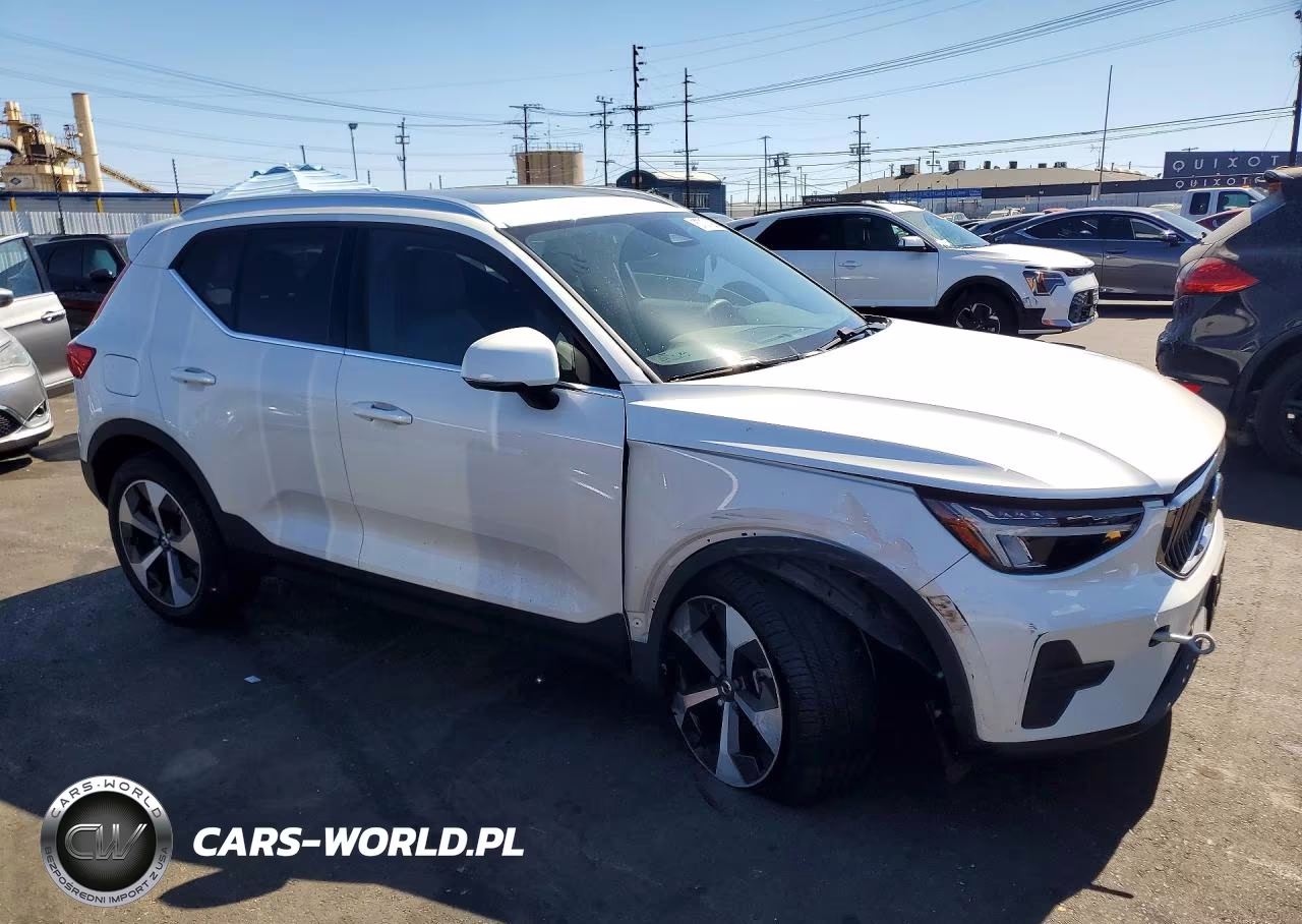 2025 Volvo Xc40 Core VIN:YV4L12UJ0S2509096 - 4