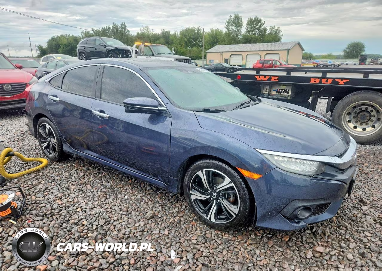 2016 Honda Civic Touring VIN:19XFC1F97GE005873 - 4