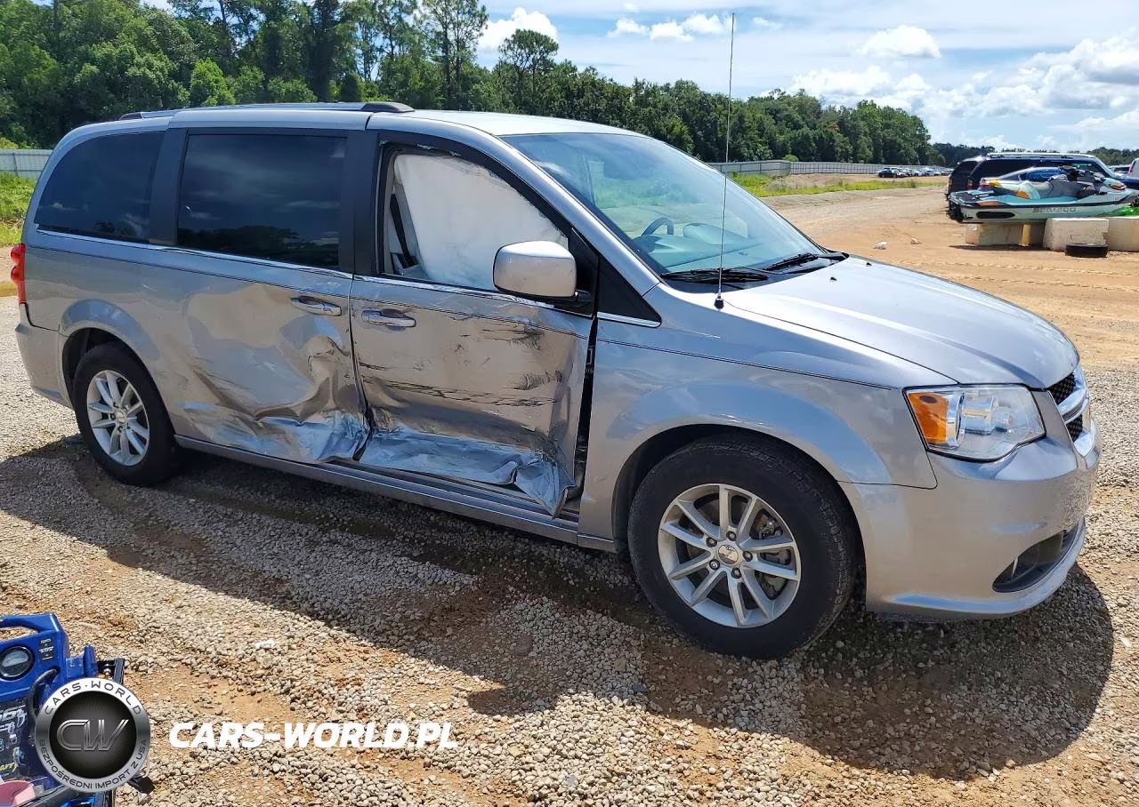 2019 Dodge Grand Caravan Sxt VIN:2C4RDGCG3KR796362 - 4