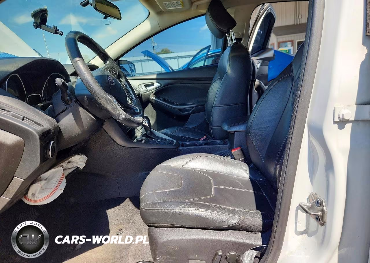 2016 Ford Focus Se VIN:1FADP3K24GL369360 - 7