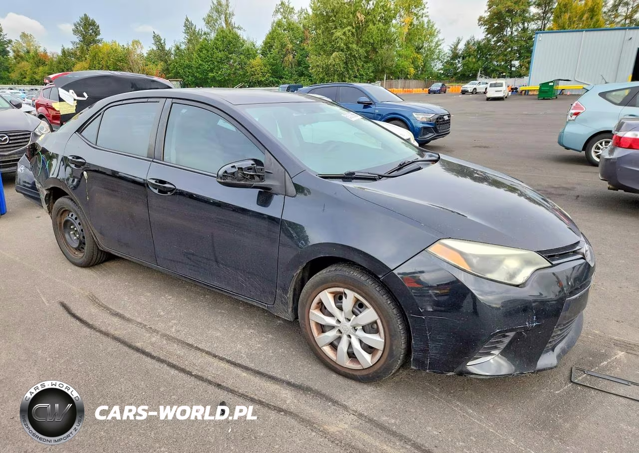 2016 Toyota Corolla Le VIN:5YFBURHE4GP436111 - 4