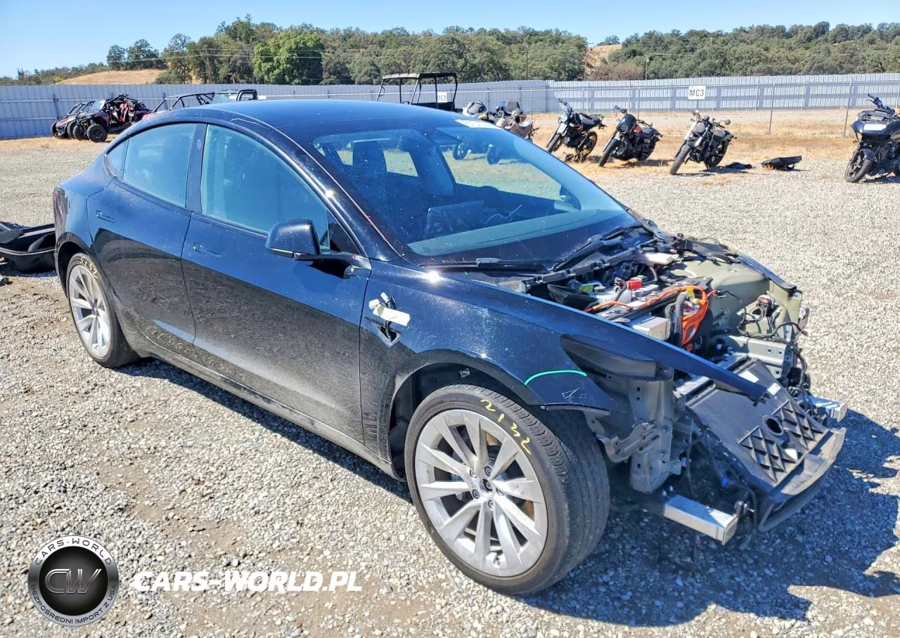 2022 Tesla Model 3 VIN:5YJ3E1EB9NF254684 - 4