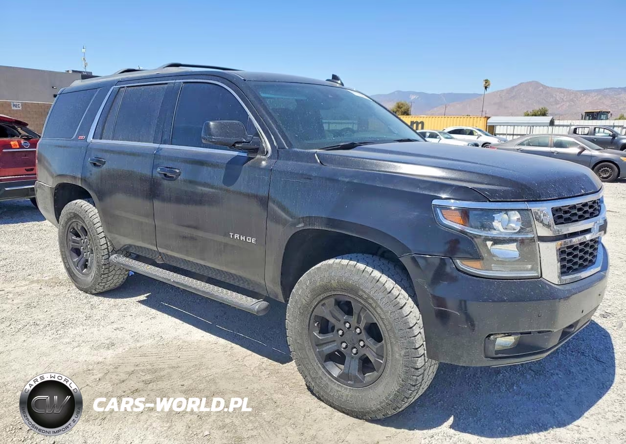 2019 Chevrolet Tahoe K1500 Lt VIN:1GNSKBKC6KR182413 - 4