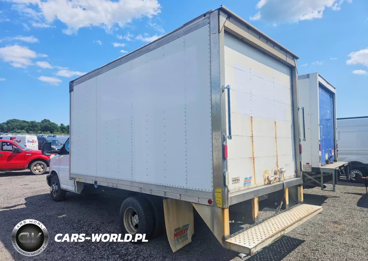 2015 Chevrolet Express Box Truck VIN:1GB6G5CG1F1109585 - 2