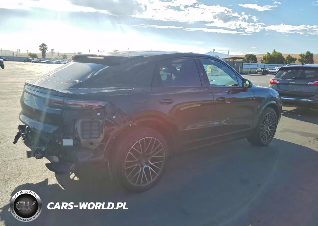 2021 Porsche Cayenne Coupe VIN:WP1BA2AYXMDA42873 - 3