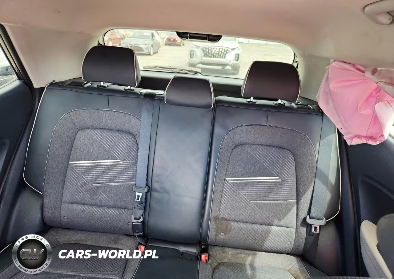 2023 Hyundai Venue Limited VIN:KMHRC8A32PU237710 - 10