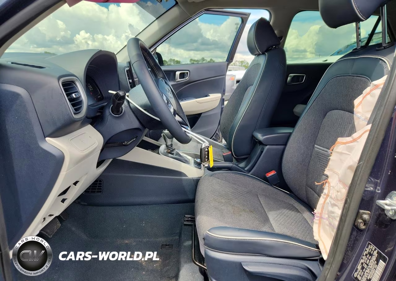 2023 Hyundai Venue Limited VIN:KMHRC8A32PU237710 - 7