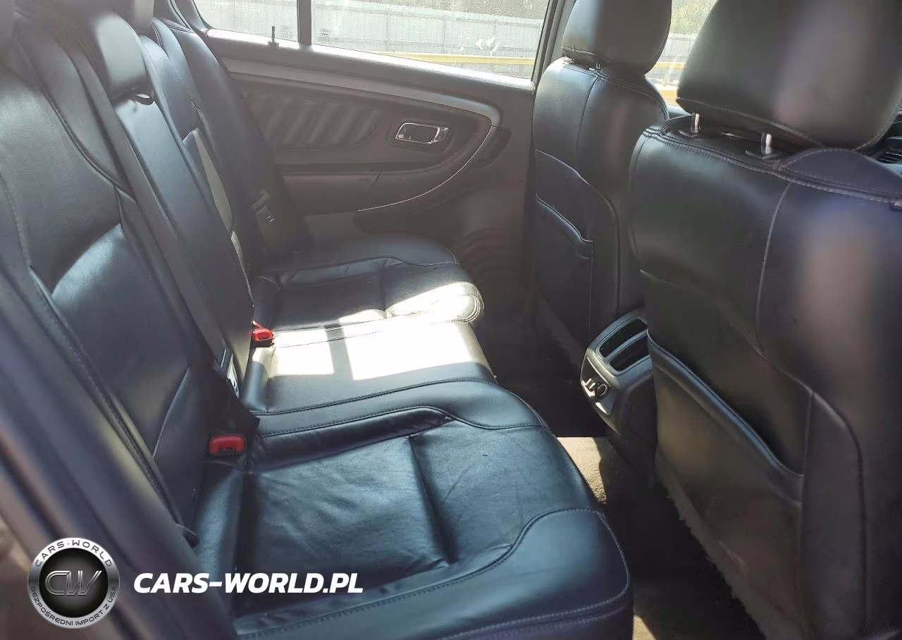 2018 Ford Taurus Sel VIN:1FAHP2E81JG100812 - 10