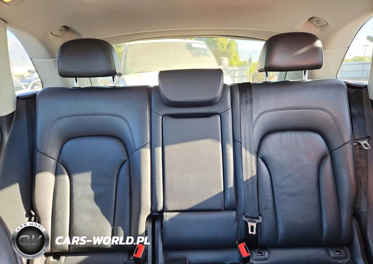 2016 Audi Q5 Premium Plus VIN:WA1L2AFP7GA082177 - 10