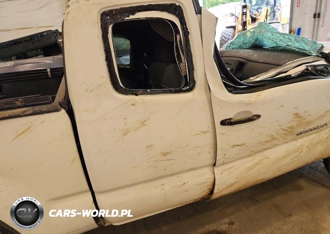 2007 Toyota Tacoma V6 VIN:5TEUU42N67Z455452 - 10