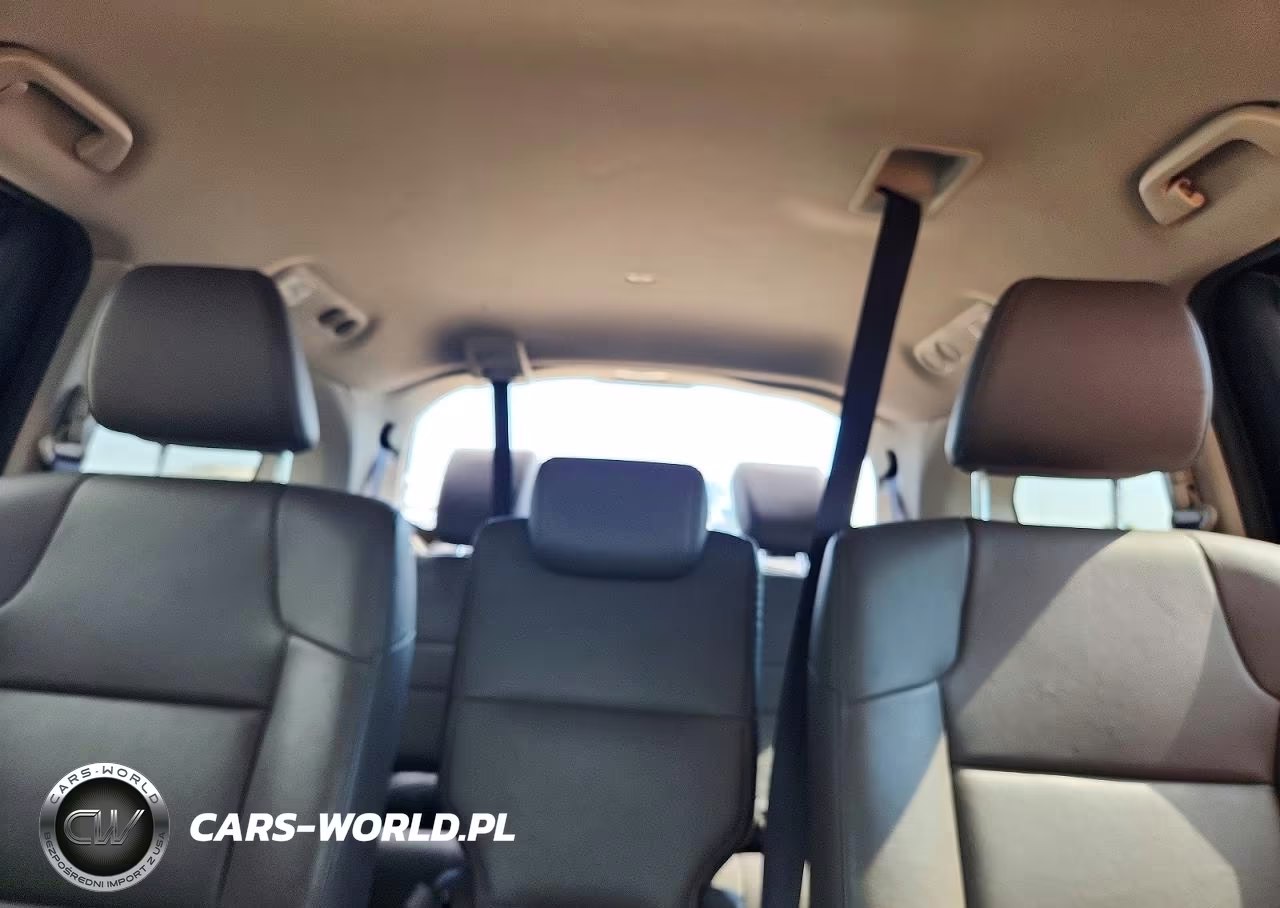 2015 Honda Odyssey Touring VIN:5FNRL5H96FB120751 - 10
