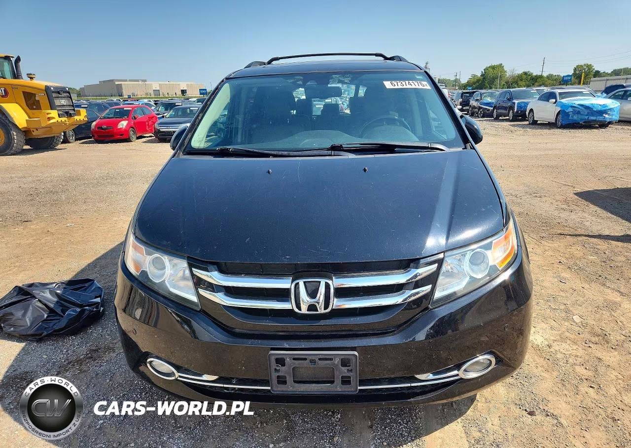 2015 Honda Odyssey Touring VIN:5FNRL5H96FB120751 - 5