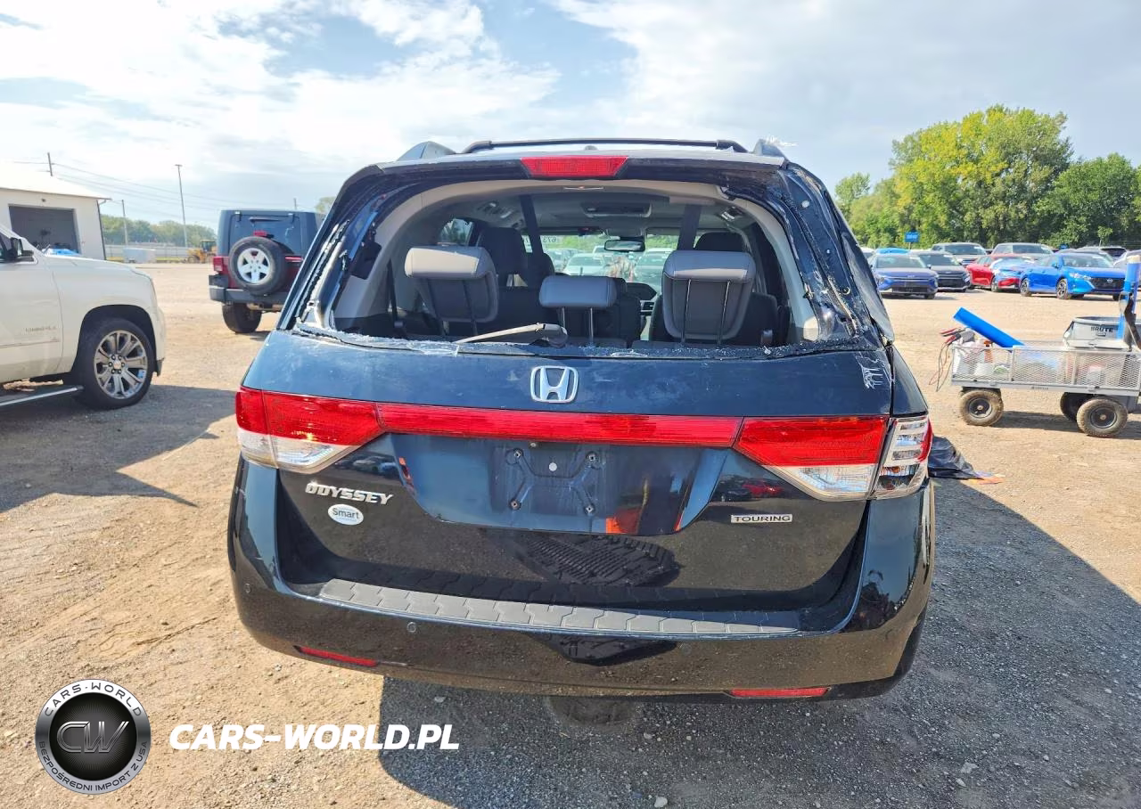 2015 Honda Odyssey Touring VIN:5FNRL5H96FB120751 - 6