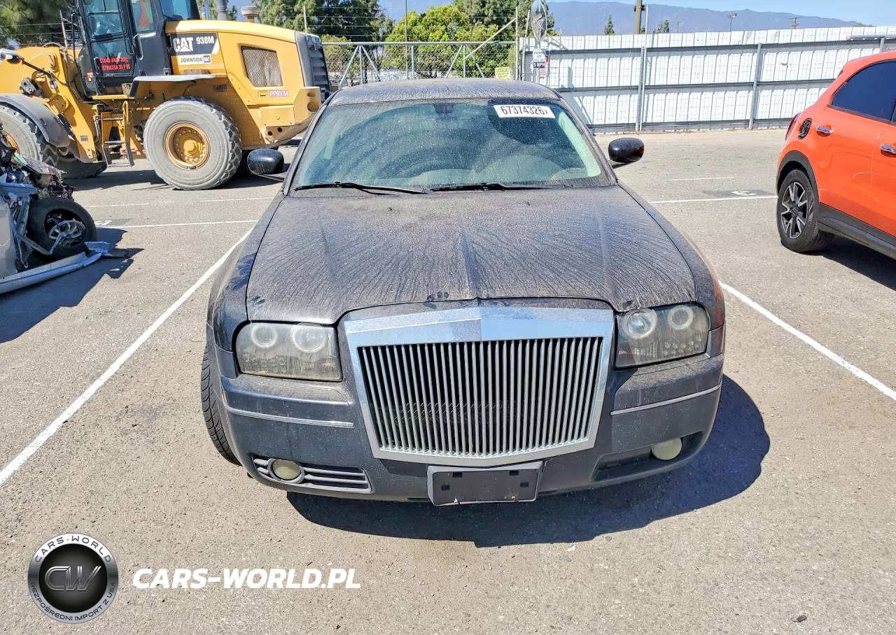 2009 Chrysler 300 Touring VIN:2C3LA53V09H554411 - 5