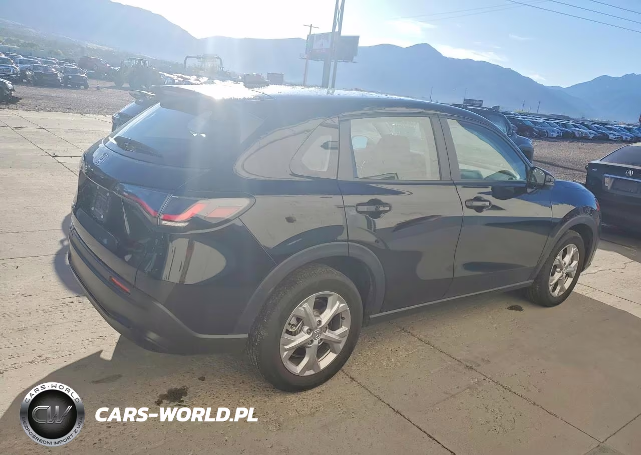 2025 Honda Hr-V Lx VIN:3CZRZ2H32SM749531 - 3