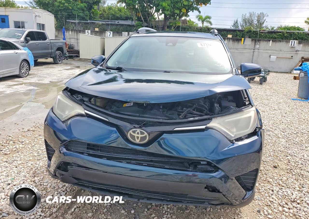 2017 Toyota Rav4 Le VIN:JTMZFREV5HJ718972 - 5