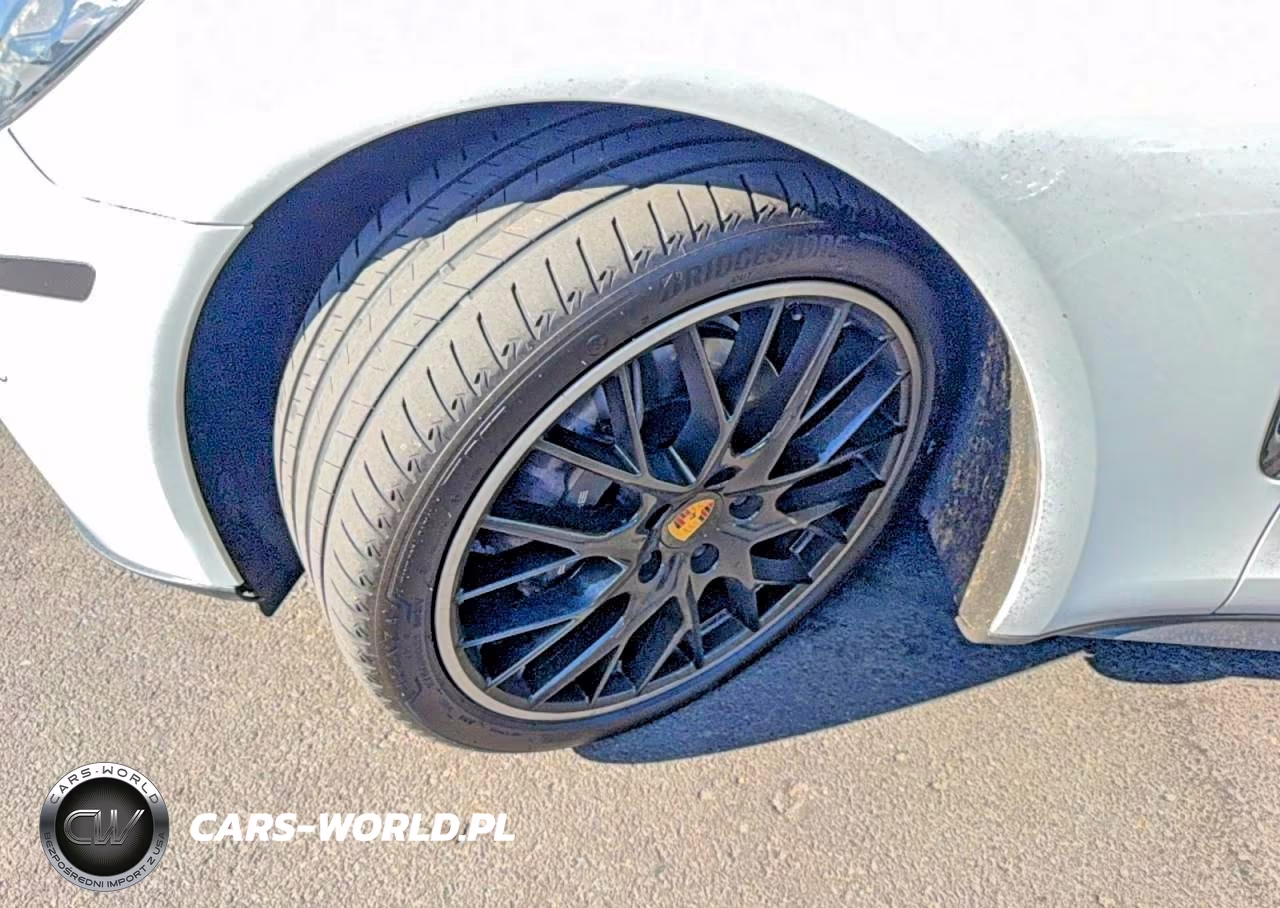 2017 Porsche Panamera 2 VIN:WP0AA2A71HL103883 - 12