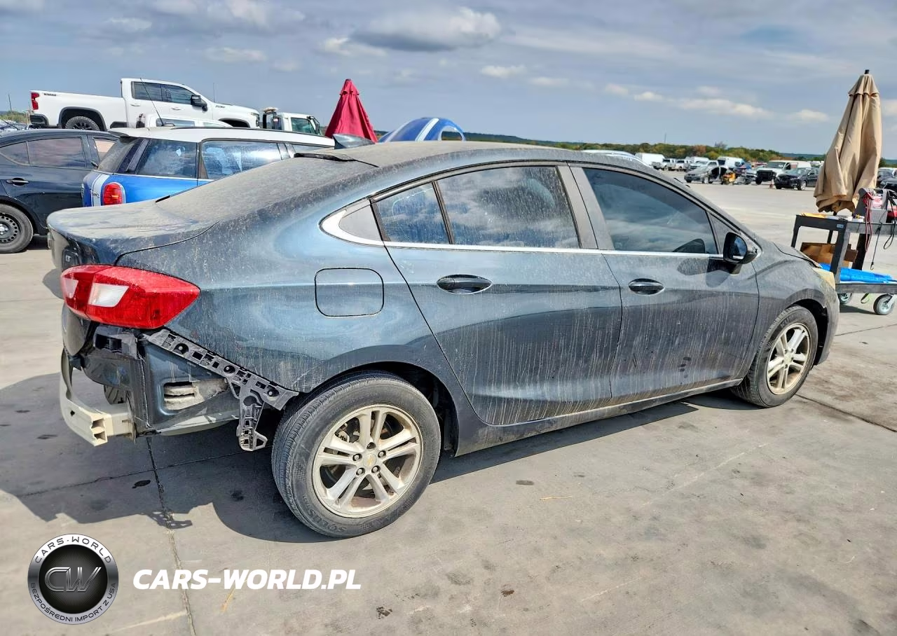 2017 Chevrolet Cruze Lt VIN:1G1BE5SM8H7184932 - 3