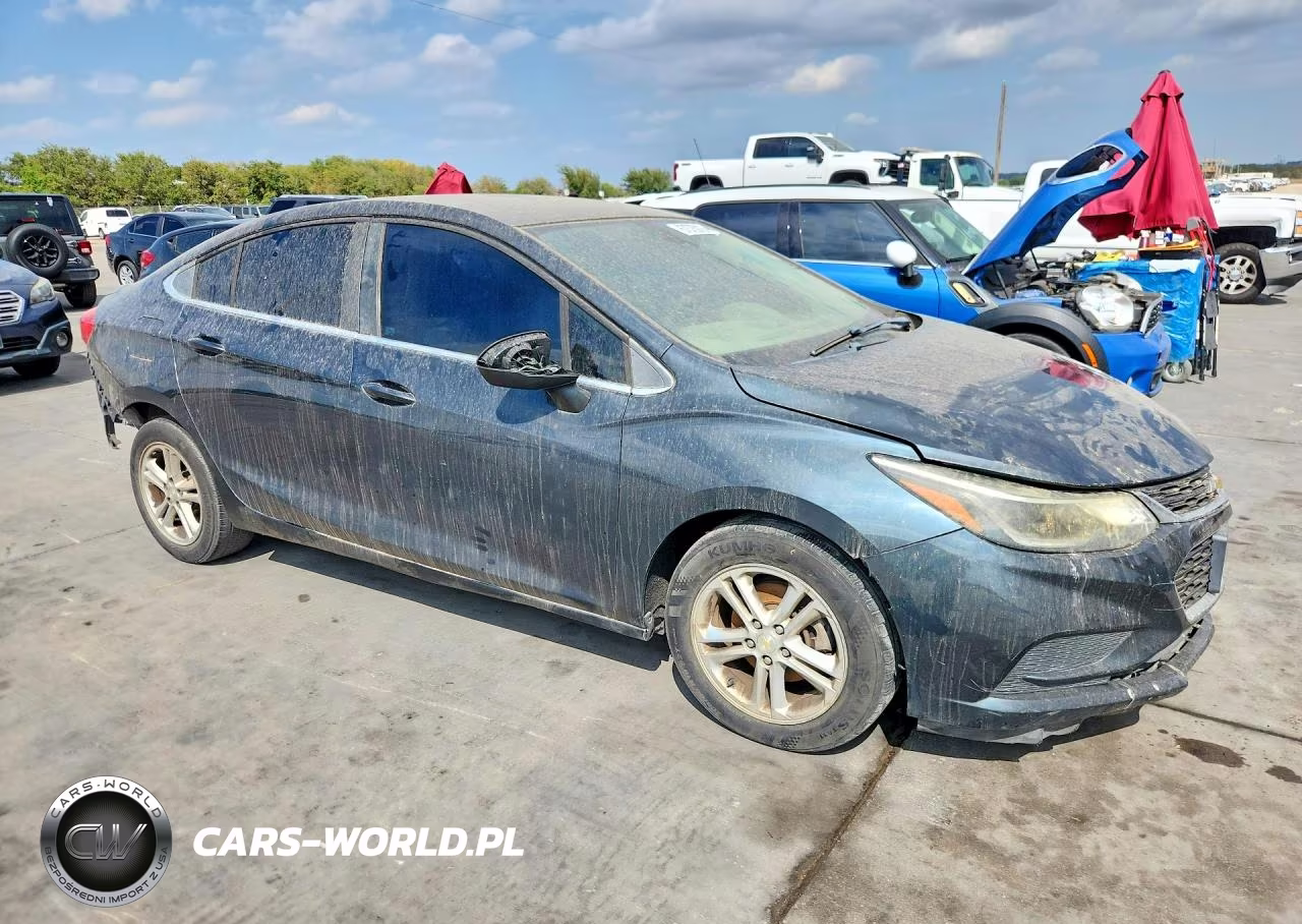 2017 Chevrolet Cruze Lt VIN:1G1BE5SM8H7184932 - 4
