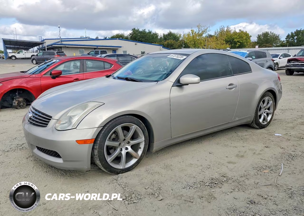 2003 Infiniti G35 Base
