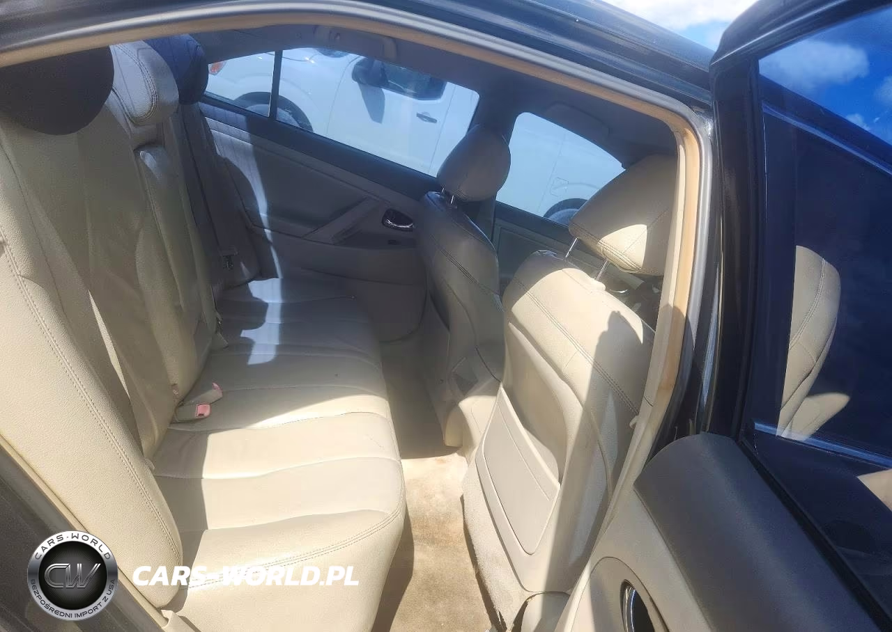 2010 Toyota Camry Le V6 VIN:JTNBK3EK4A3047140 - 10