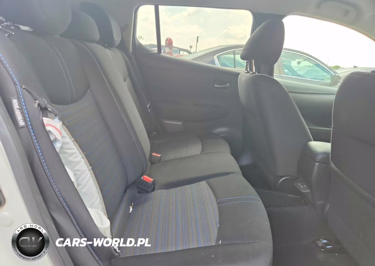 2022 Nissan Leaf Sv VIN:1N4AZ1CV3NC563434 - 10