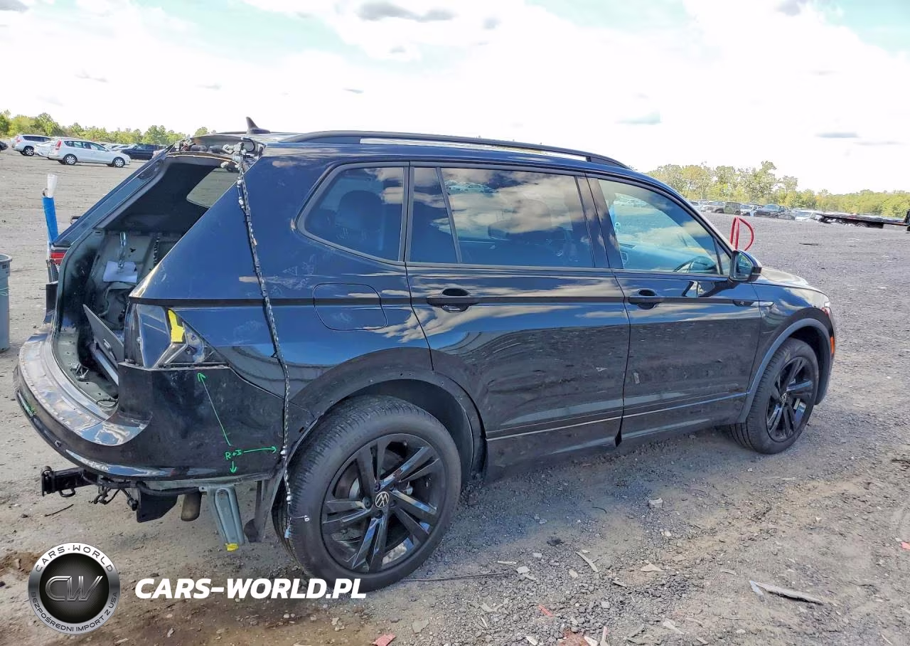 2024 Volkswagen Tiguan Se R-Line Black VIN:3VV8B7AX0RM018589 - 3