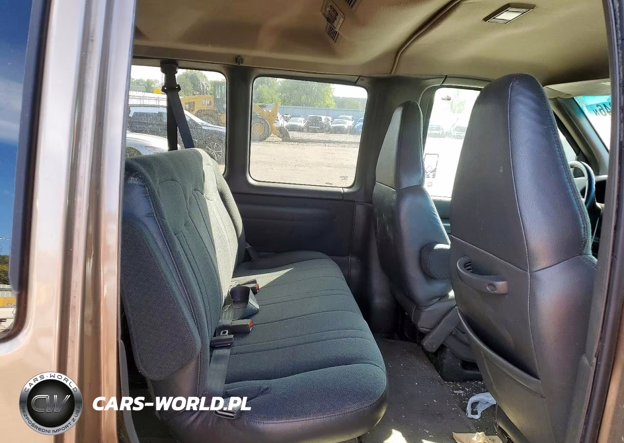 2002 GMC Savana G1500 VIN:1GKFG15R321202335 - 10