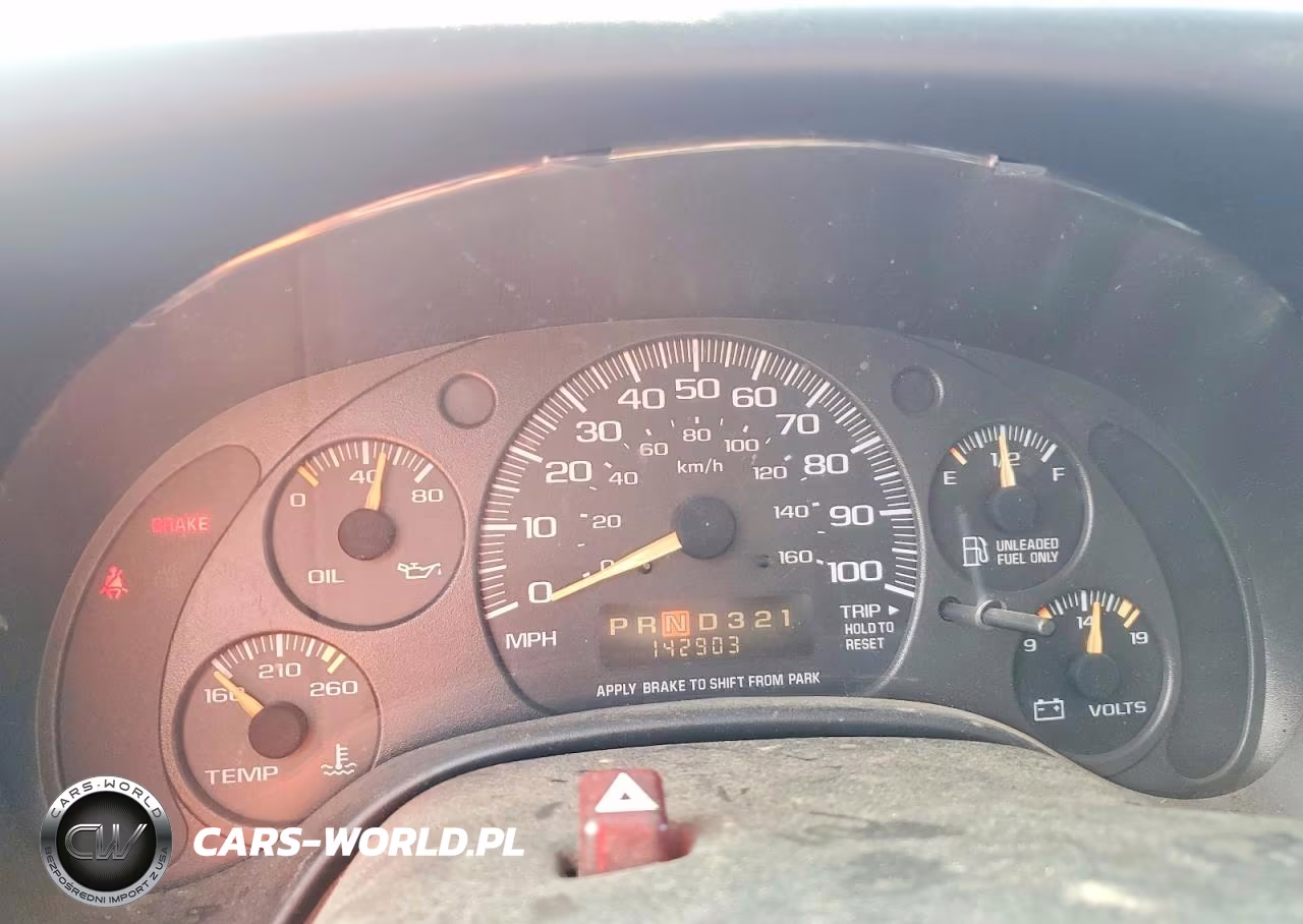 2002 GMC Savana G1500 VIN:1GKFG15R321202335 - 9