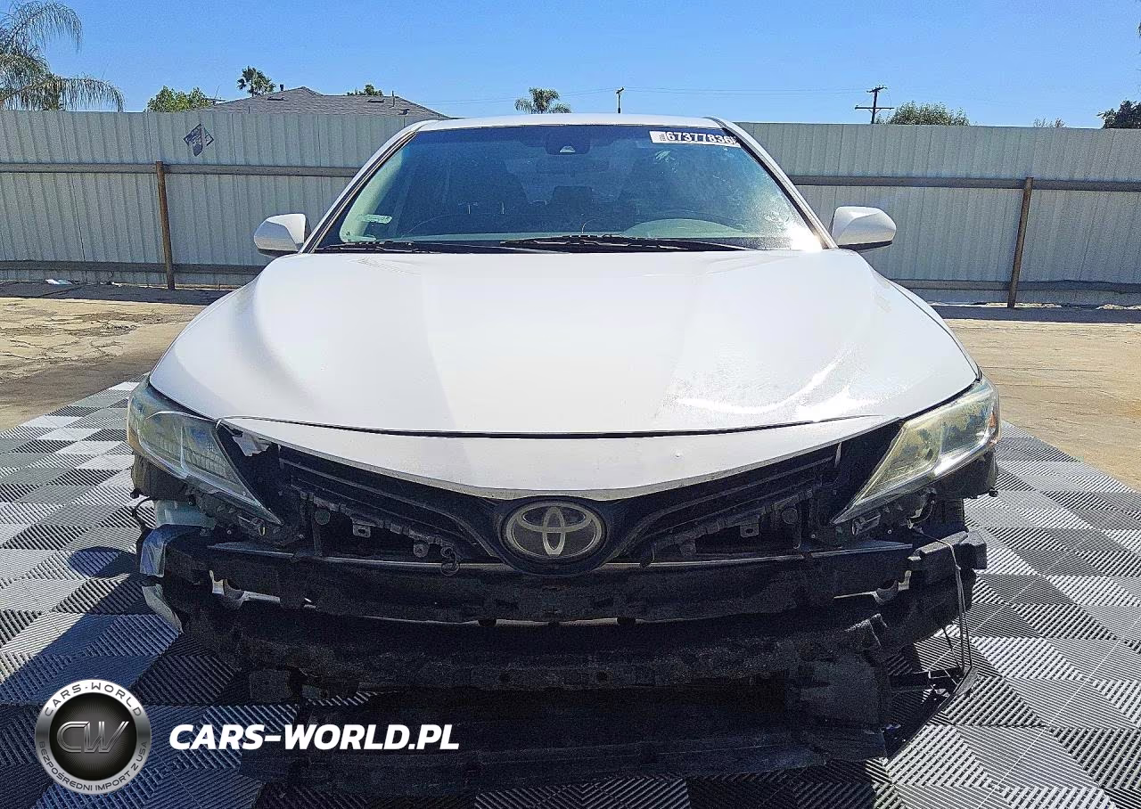 2019 Toyota Camry Le VIN:4T1B11HK3KU263107 - 5