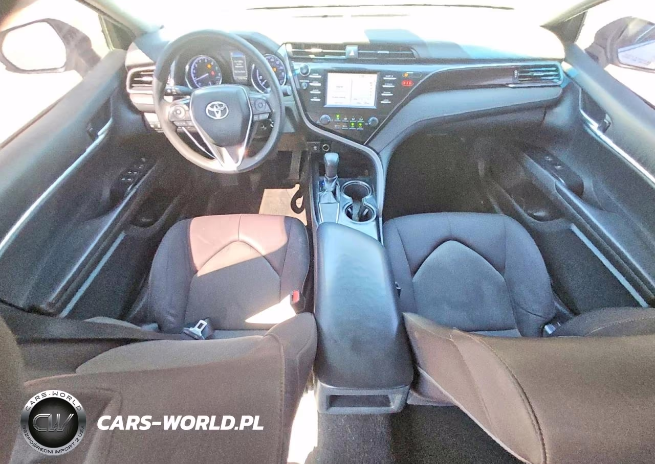 2019 Toyota Camry Le VIN:4T1B11HK3KU263107 - 8