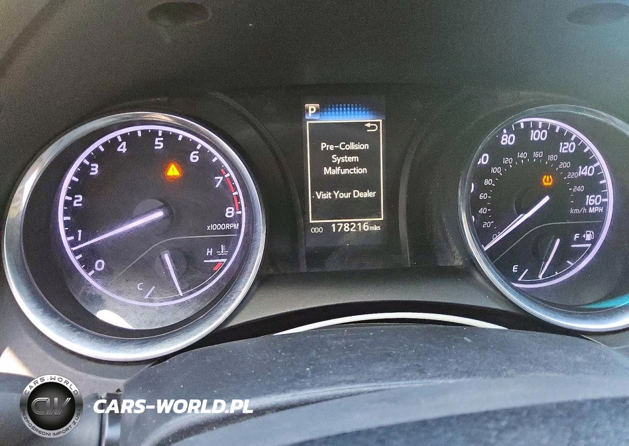 2019 Toyota Camry Le VIN:4T1B11HK3KU263107 - 9