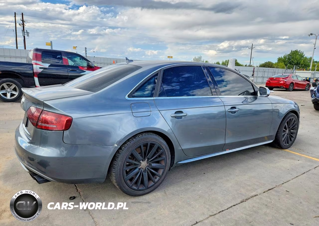 2012 Audi S4 Premium Plus VIN:WAUBGAFLXCA061976 - 3