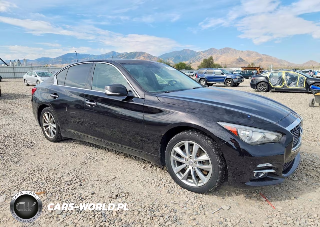 2014 Infiniti Q50 Premium VIN:JN1BV7AR1EM689470 - 4