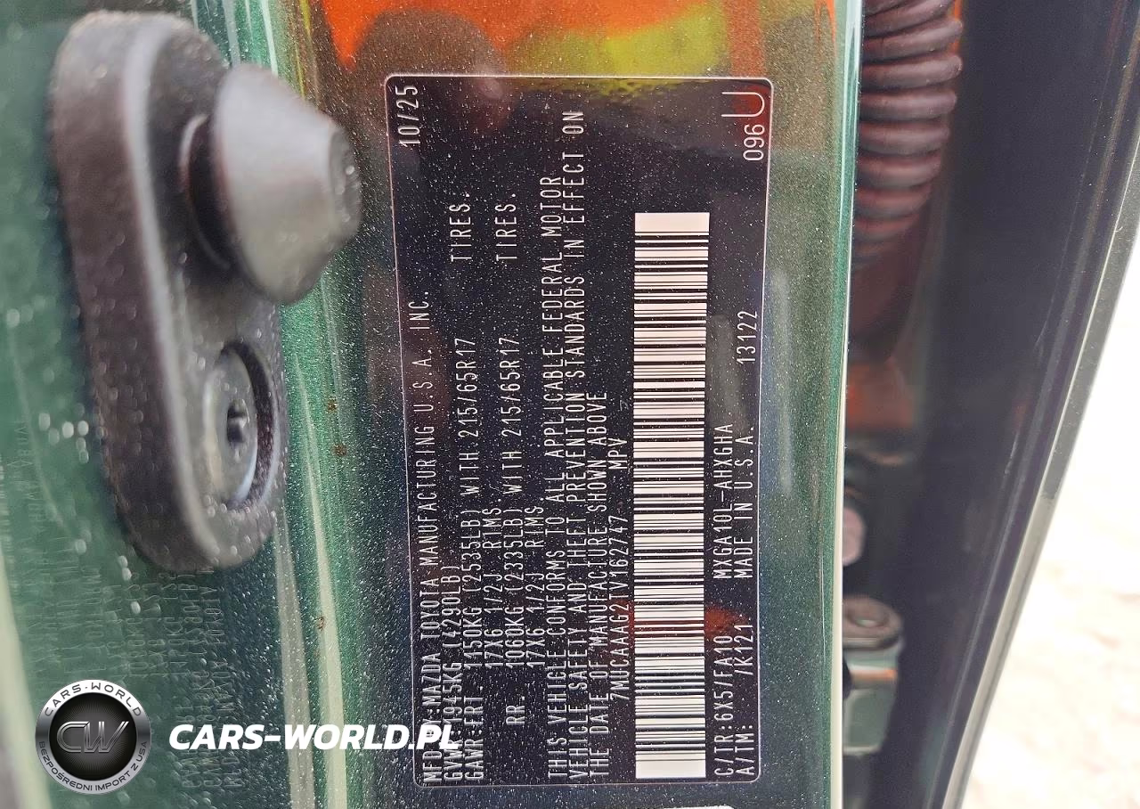 2026 Toyota Corolla Cross Le VIN:7MUCAAAG2TV162747 - 13