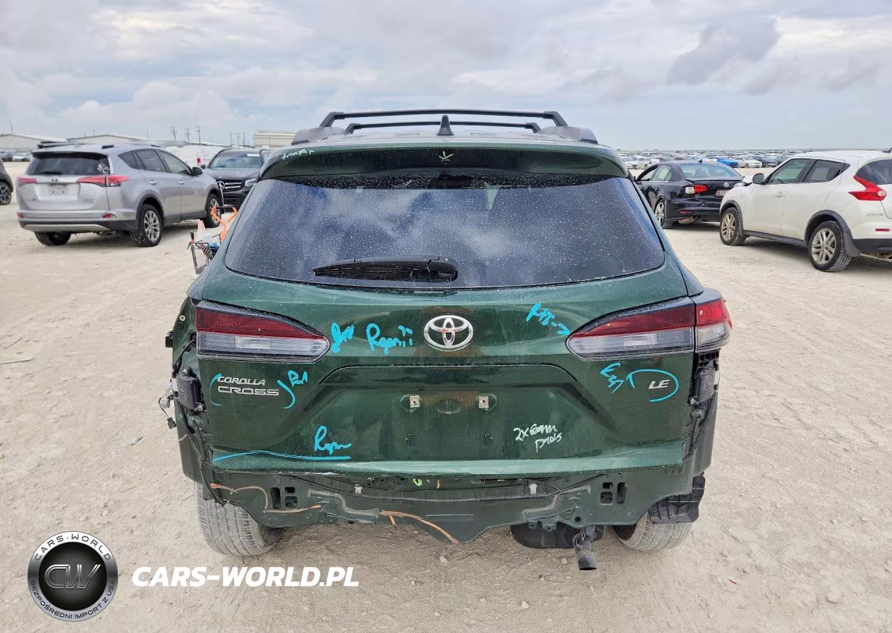 2026 Toyota Corolla Cross Le VIN:7MUCAAAG2TV162747 - 6